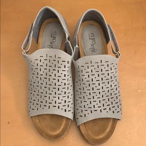 Euro Soft grey sandals